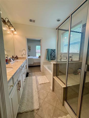 Building Photo - 9304 Moon River Dr