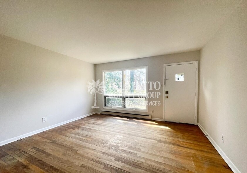 Building Photo - 2219 E Gate City Blvd