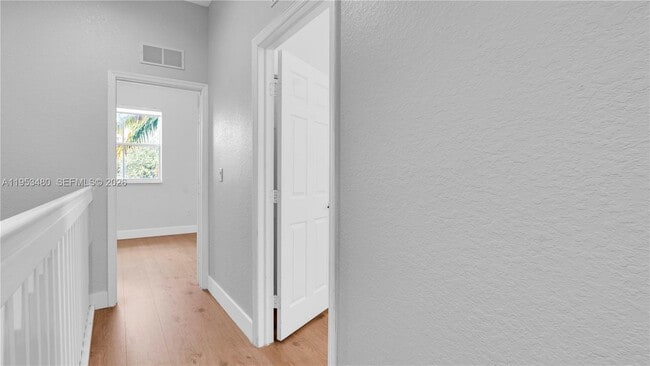 Building Photo - 4921 SW 140th Terrace