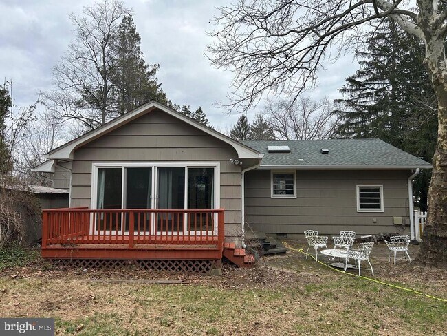 Building Photo - 14 Forester Dr