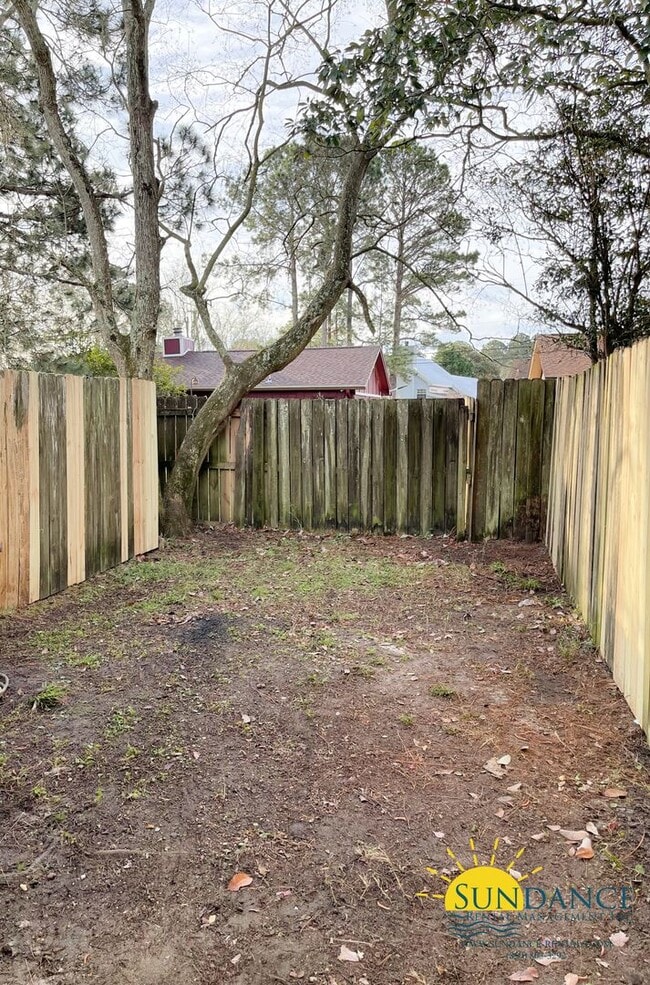 Building Photo - Great 1 Bedroom Unit in Fort Walton Beach
