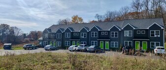 Building Photo - 117 Old Pine Hill Rd