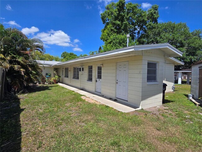 Primary Photo - Charming 1/1 Duplex in St. Cloud – No HOA ...