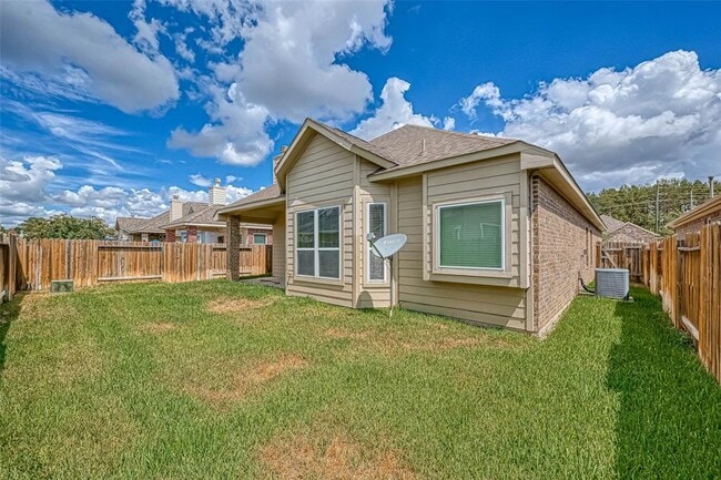 Building Photo - 10019 Taylor Springs Ln