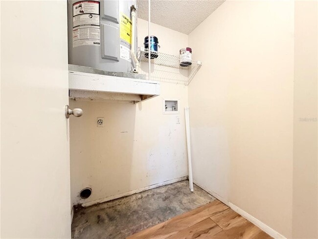 Building Photo - 129 Camphor Cir