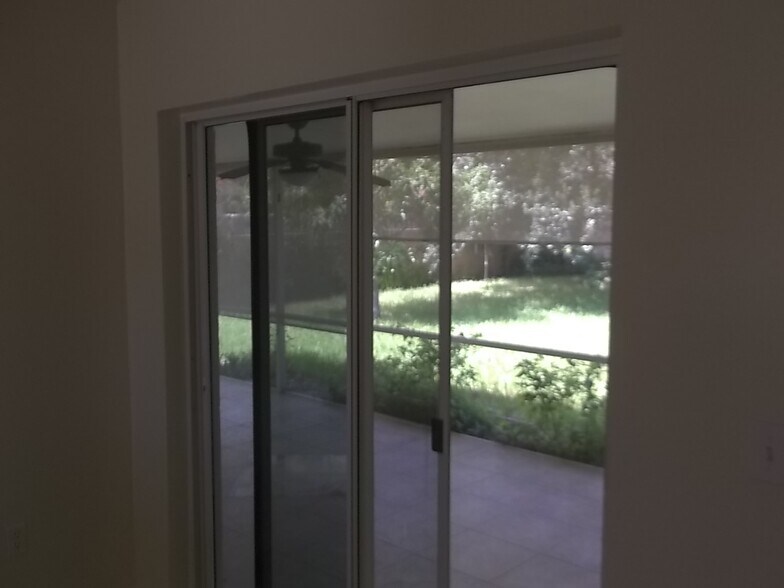 PORCH AREA - 5422 NW Crista St