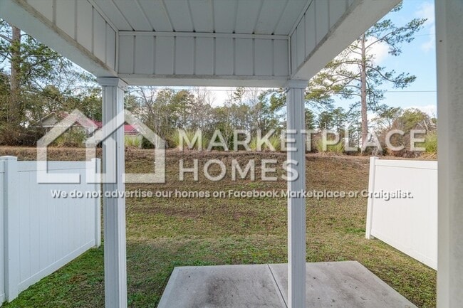 Building Photo - 712 Chatsworth Wy