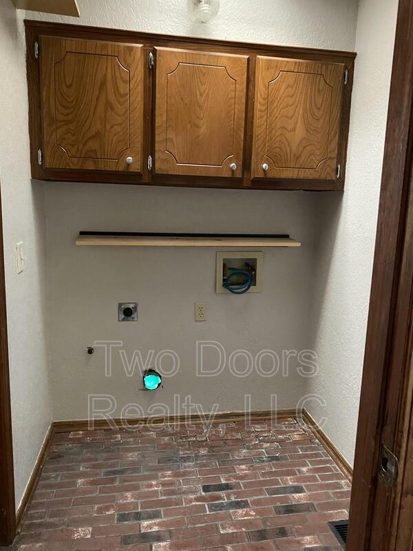 Building Photo - 541 NW 170th St