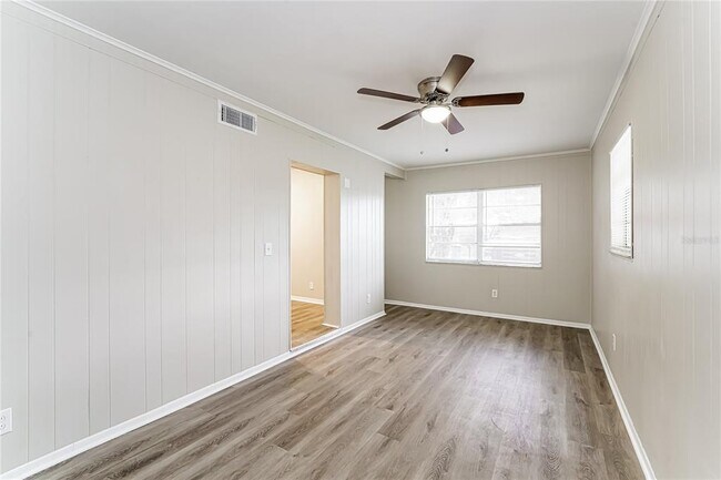 Building Photo - 5204 S 81st St