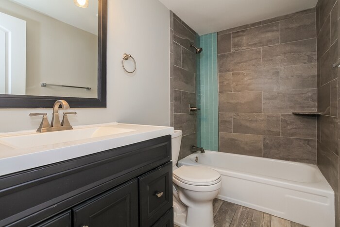 Building Photo - 3480 Meadowlark Dr