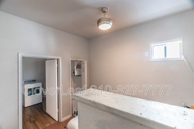 Building Photo - 210 Harwood Dr
