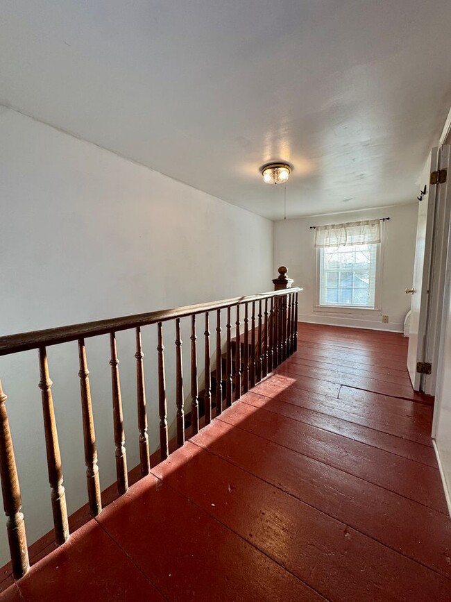 Building Photo - Historic Three Bedroom Home With Ample Out...