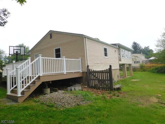 Building Photo - 584 Co Rd 614