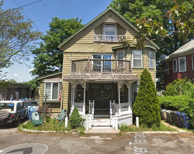 Primary Photo - 16 Sawyer Ter