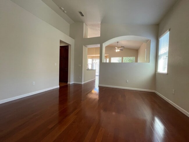 Building Photo - Fireplace in Living Room, Backyard Patio, Hardwood and Laminate Flooring