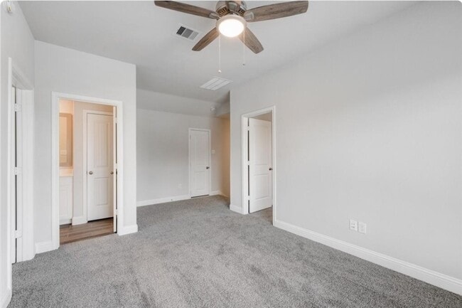 Building Photo - 10110 Water Harbor Dr