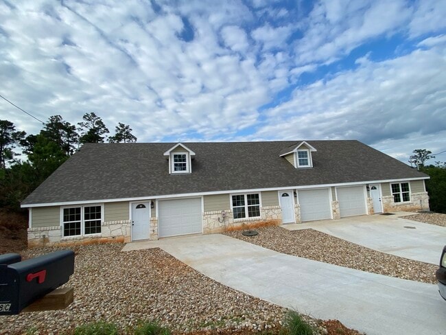 Building Photo - 158 Koloiki Ln