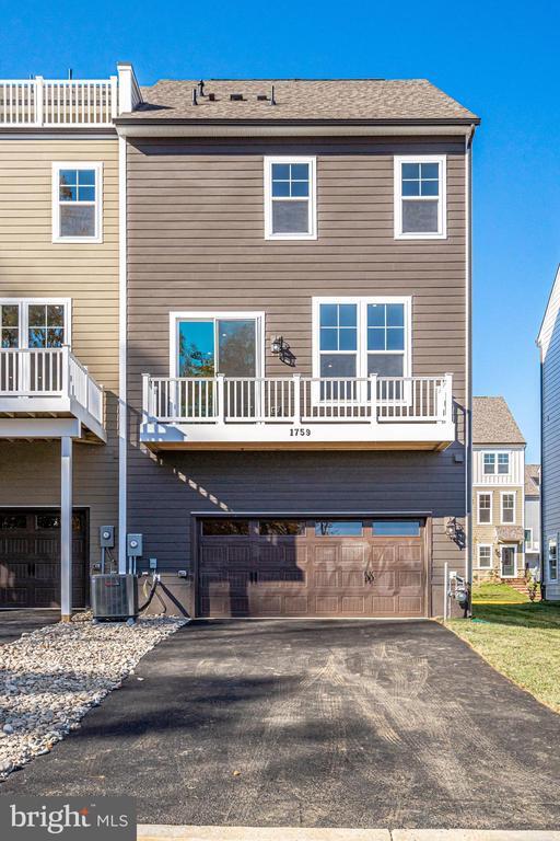 Building Photo - 1759 Autumn Maple Leaf Dr