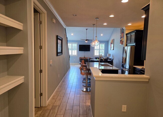 Building Photo - Impeccably Furnished Sarasota Oasis with Serene Water Views