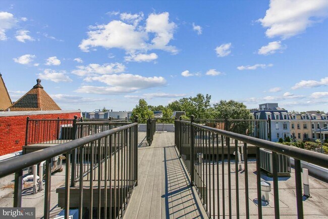 Building Photo - 3404 13th St NW