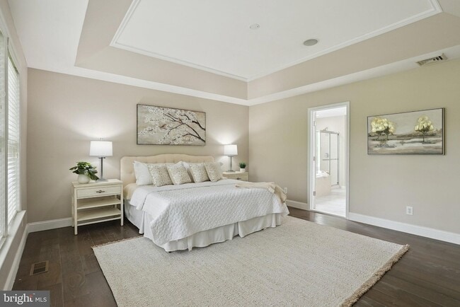 Building Photo - 51 Knickerbocker Ln