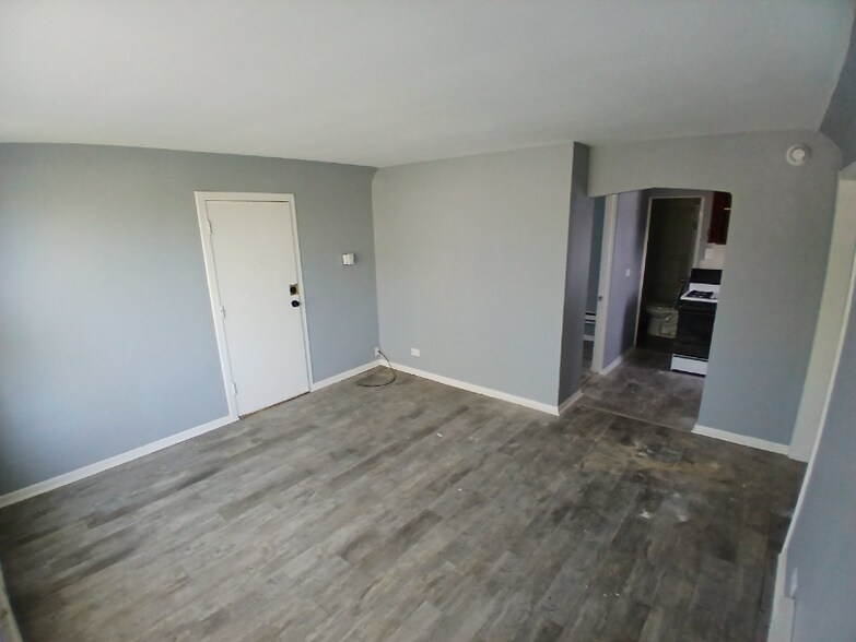Building Photo - 10700 S Ave M