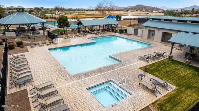 Building Photo - San Tan Valley Home in the Popular Johnson...