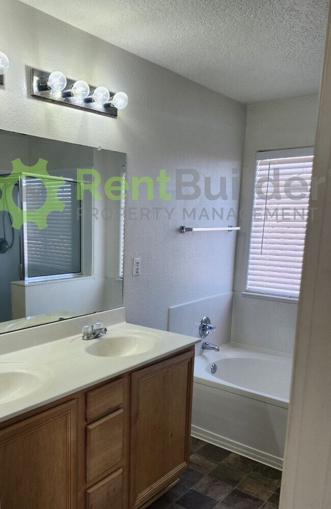 Building Photo - Stunning 5-Bed Northern Hills Home – Now Just $2,395/Month!