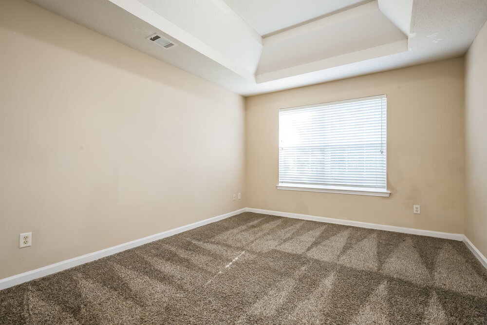 Building Photo - 369 Kentwood Springs Dr