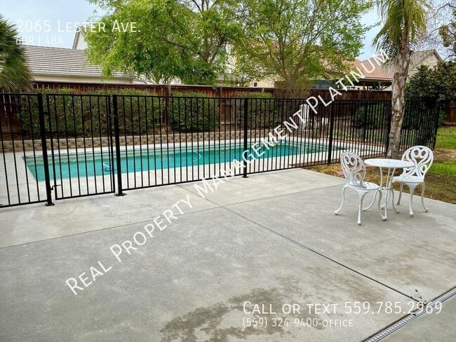 Building Photo - 2065 Lester Ave