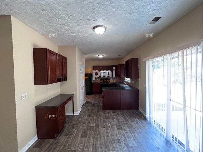 Building Photo - 7151 Flagstone Pl