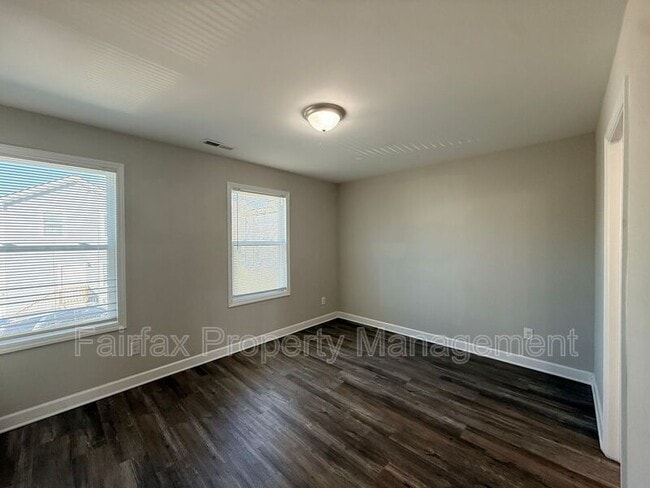 Building Photo - 1118 Eva St