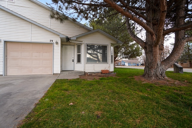 Building Photo - 79 E 2nd St N