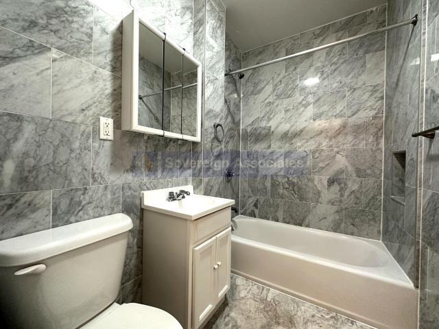 Building Photo - 4 bedroom in New York NY 10032