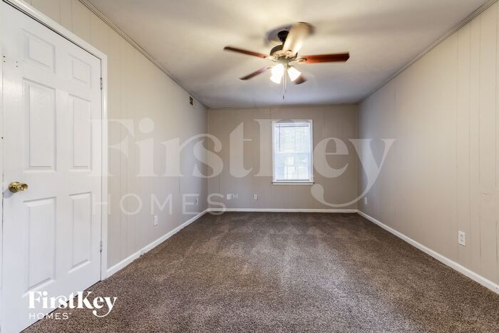 Building Photo - 1853 Vly Vw Rd
