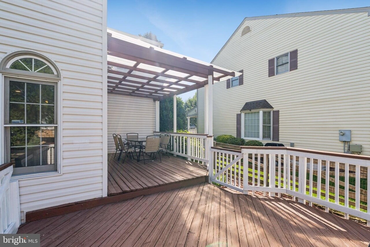 Building Photo - 5 McCarty Ct