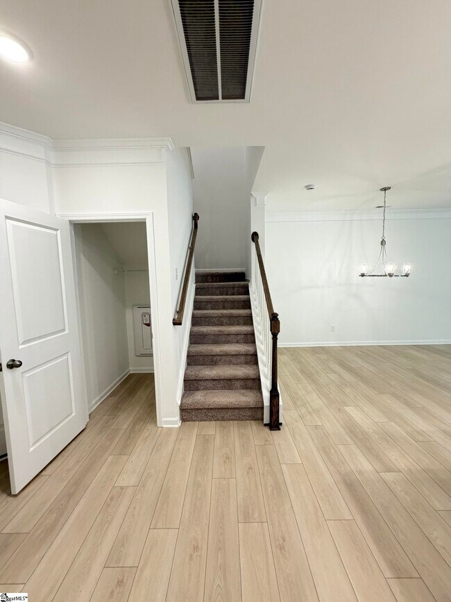 Building Photo - 218 Brochaill Ct