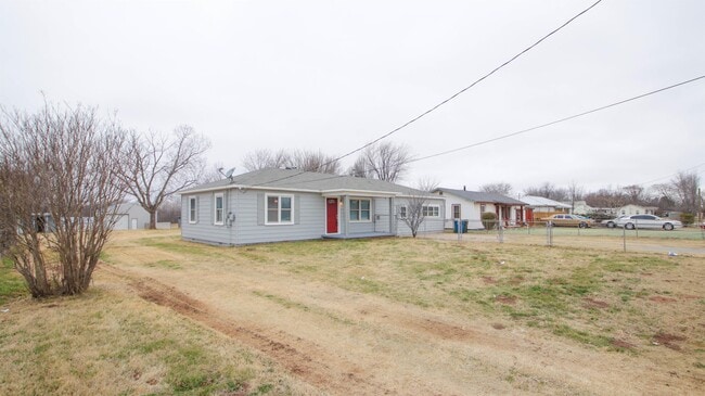 Building Photo - 1715 N Midwest Blvd