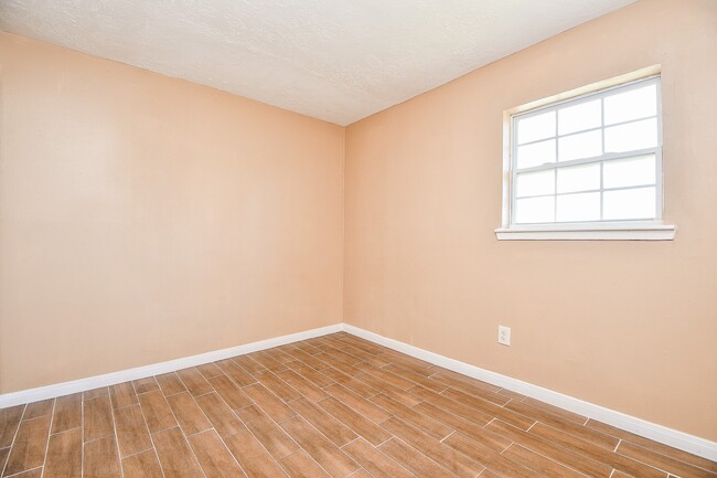 Building Photo - 4926 Ridgestone St