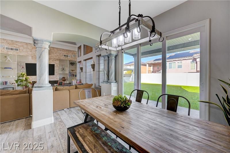 Building Photo - 9738 Bear Trap Ct