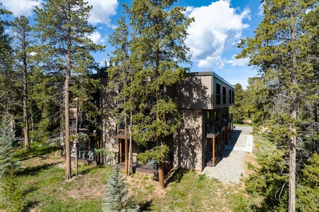 Building Photo - 88 Jabberwocky