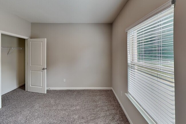 Building Photo - 5071 Shellback Dr