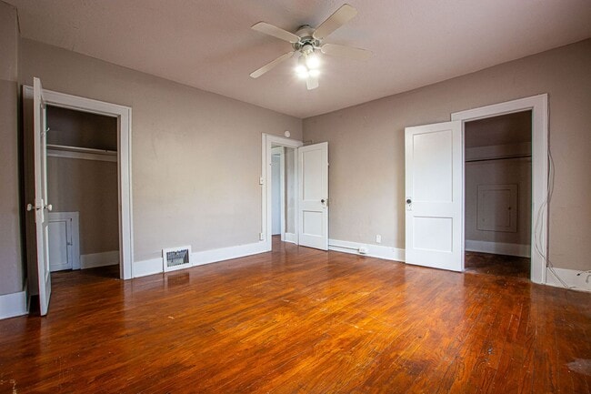 Building Photo - 2202 Wirt St