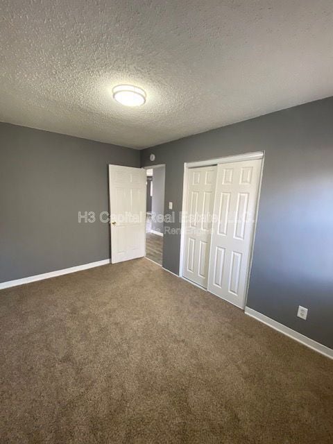 Building Photo - 8 Briarcliff Dr