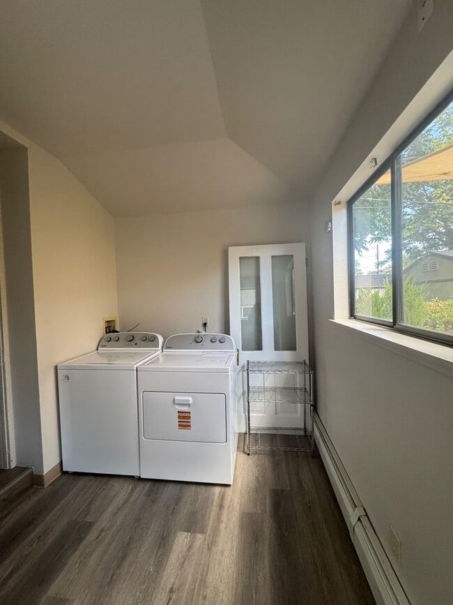 Building Photo - Embrace Timeless Charm with Modern Comfort