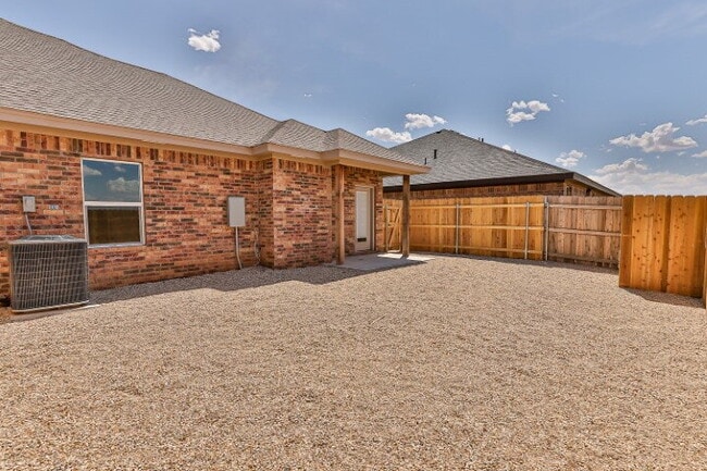 Building Photo - $500 Off First month's Rent - Modern Country Living Only Minutes From Lubbock Metro