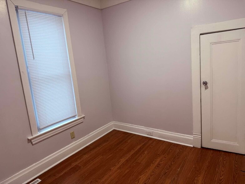 Building Photo - 759 Charles Ave