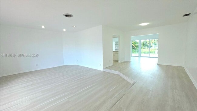 Building Photo - 5300 SW 7th Ct