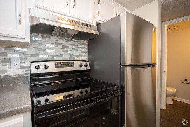 Interior Photo - Beautiful Chesney Woods Townhomes