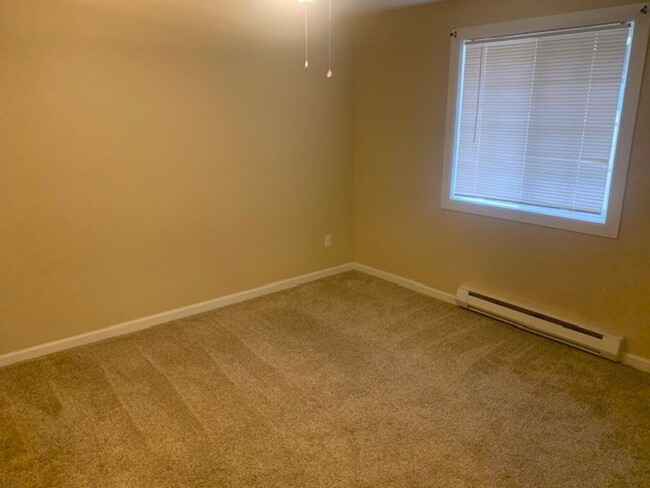 Building Photo - Two Bedroom Unit - Duplex in Boise Bench